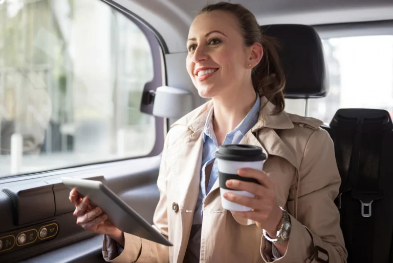 Transport Premium vs. Servicii Standard: Diferențele care contează pentru un turist exigent